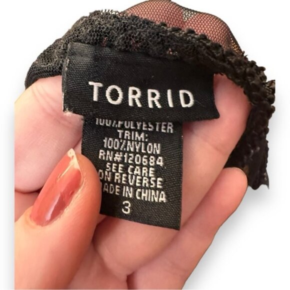 Women’s torrid 3 Black Mesh Gothic Raised Design 22 24 - Picture 11 of 12